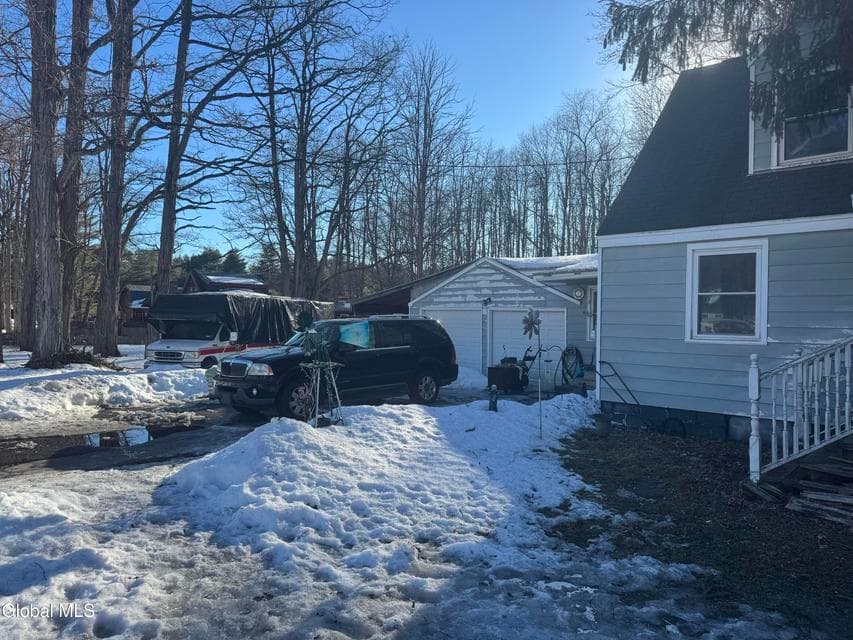1033 Rock City Road, photo 2