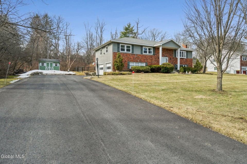 1111 Rosehill Boulevard, Niskayuna, NY, photo 2