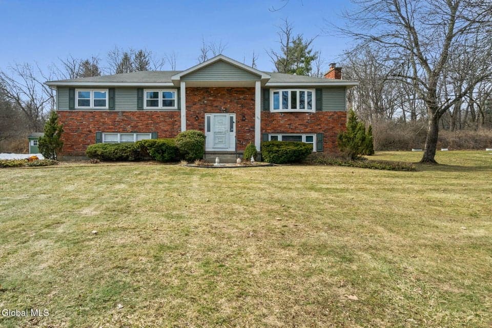 1111 Rosehill Boulevard, Niskayuna, NY, photo 1