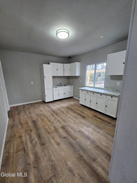 29 S Pine Avenue, photo 5