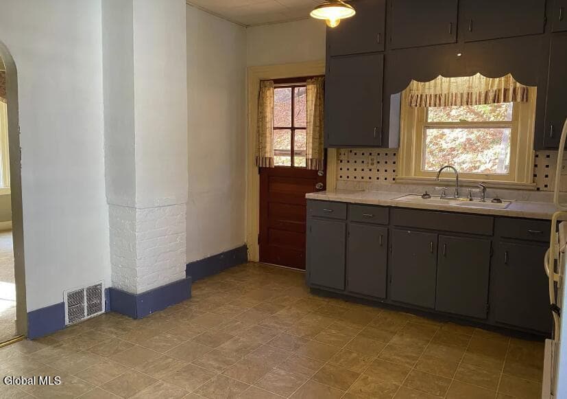 6 Webster Street, photo 5
