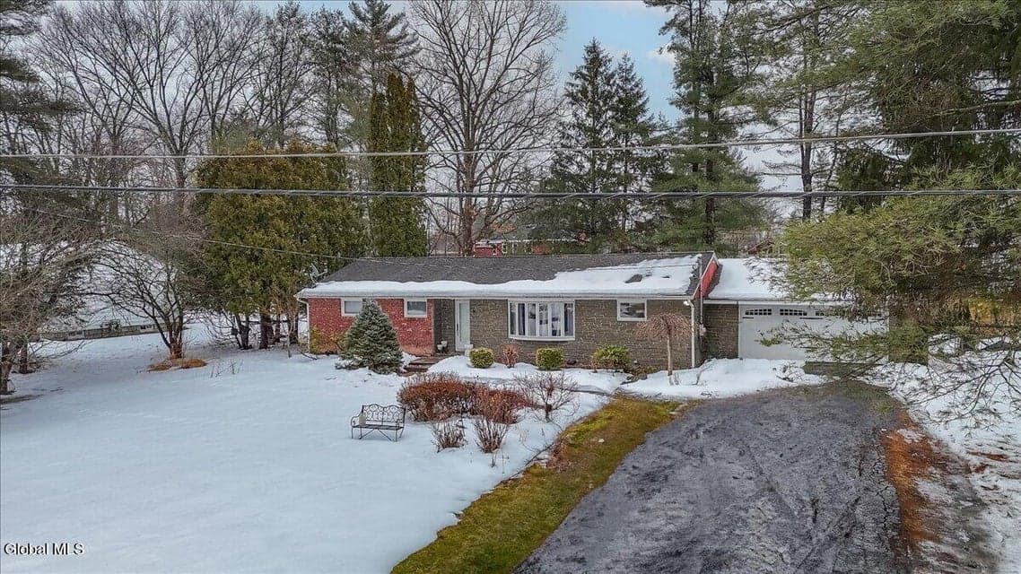6 Flint Drive, photo 2