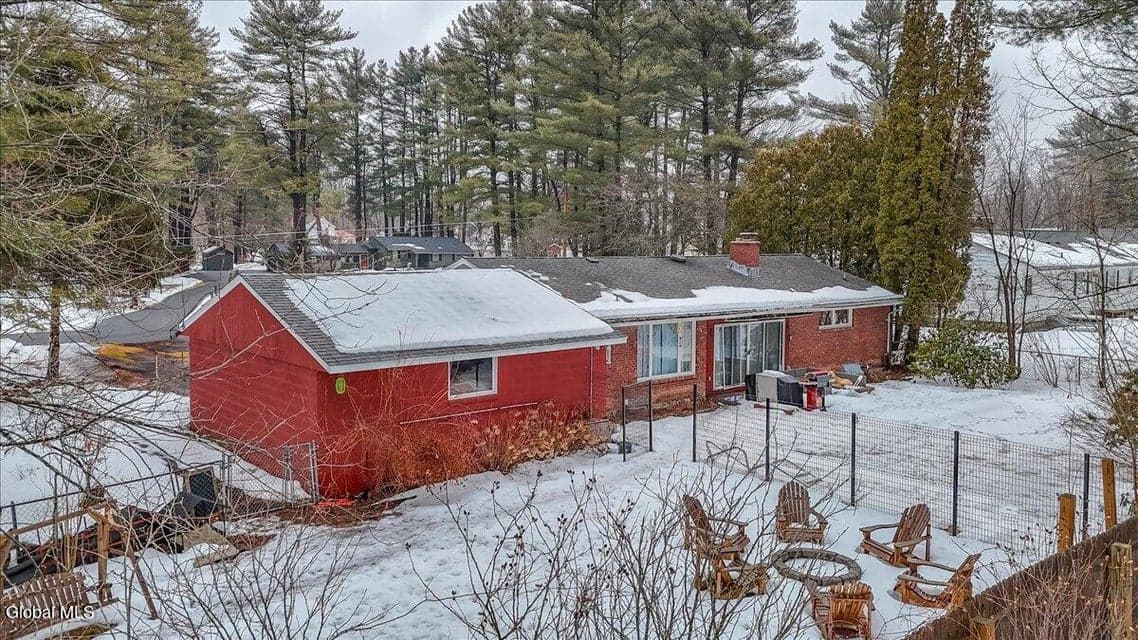 6 Flint Drive, photo 3