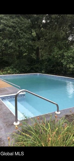 6 Flint Drive, photo 4