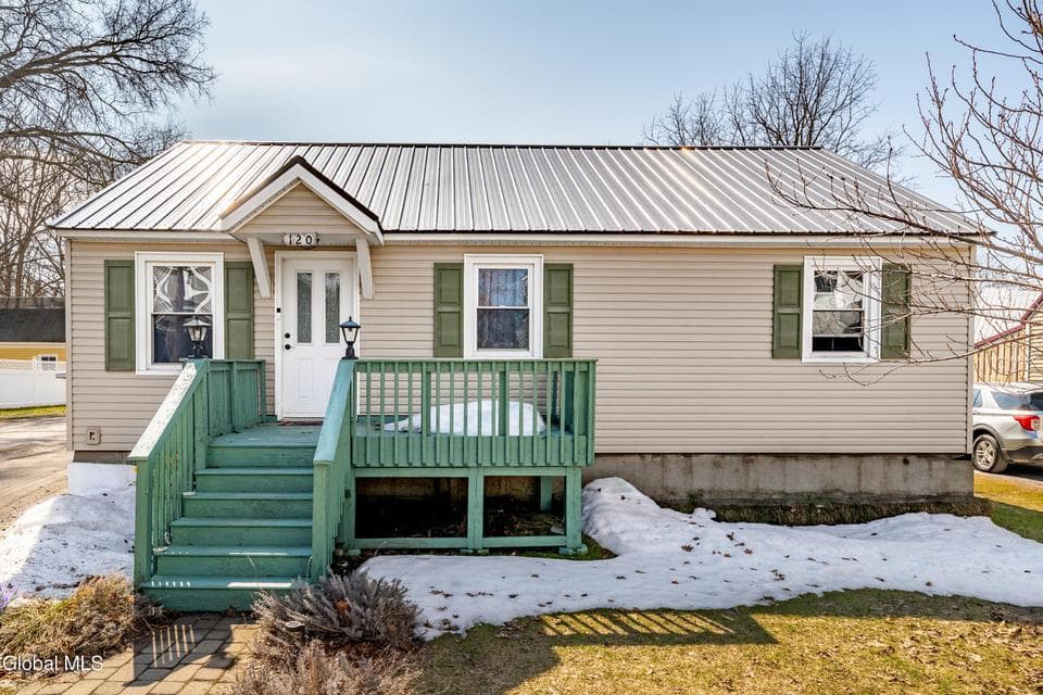 120 Danforth Avenue, Middleburgh, NY, photo 3