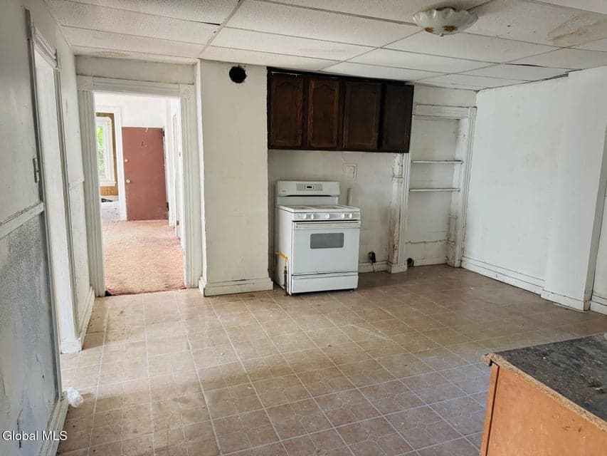 0.08 acres · Triplex, photo 3