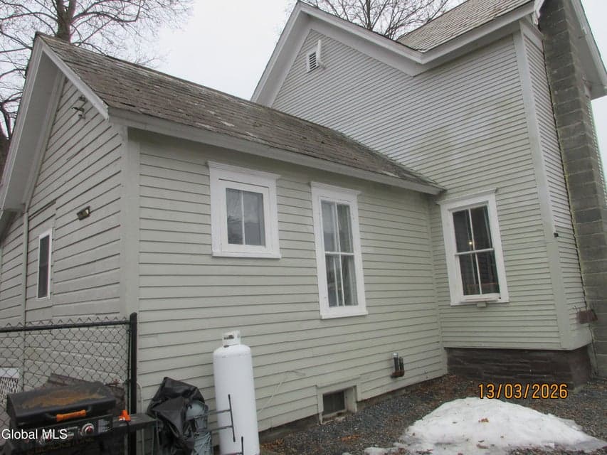 17 S Maple Street, photo 2