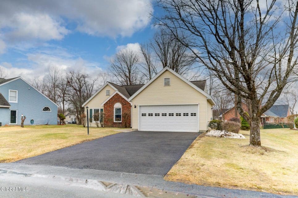 3 Capitol Place, East Greenbush, NY 12144, photo 2