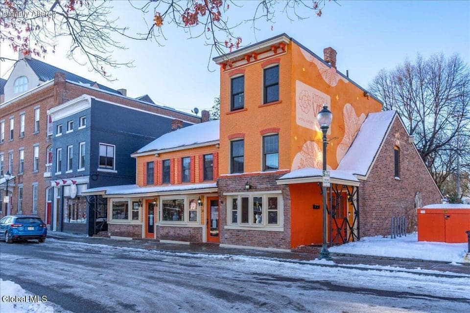 16 Exchange Street, Glens Falls, NY 12801