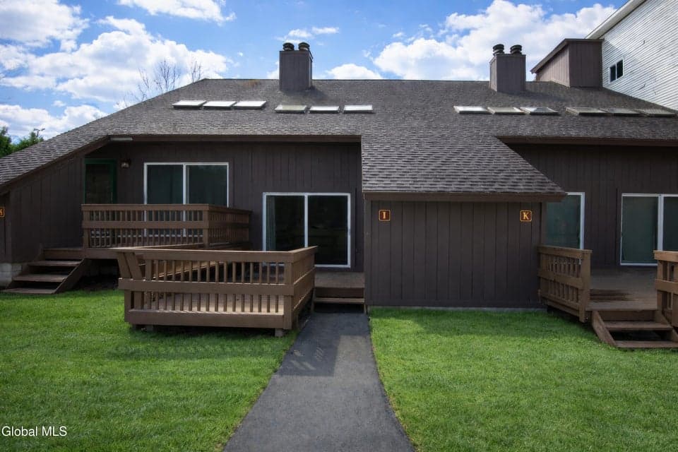 11 Overlook, photo 2
