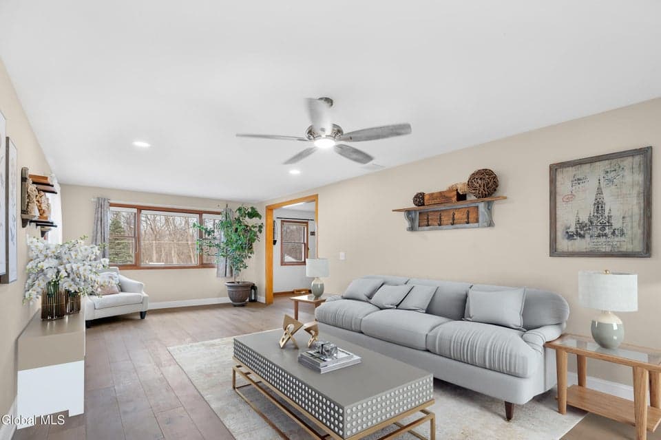 104 Haughney Road, Troy, NY 12182, photo 4