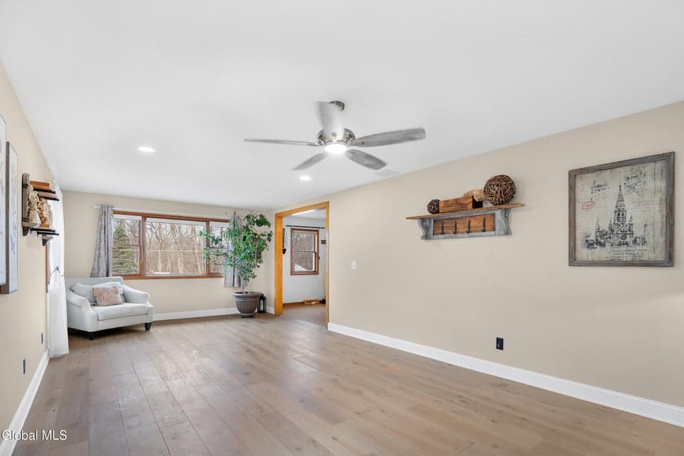 104 Haughney Road, Troy, NY 12182, photo 5
