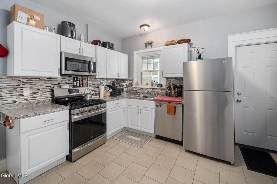 505 Bedford Road, photo 3