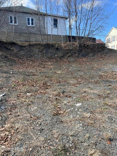 110 1st Avenue, photo 3