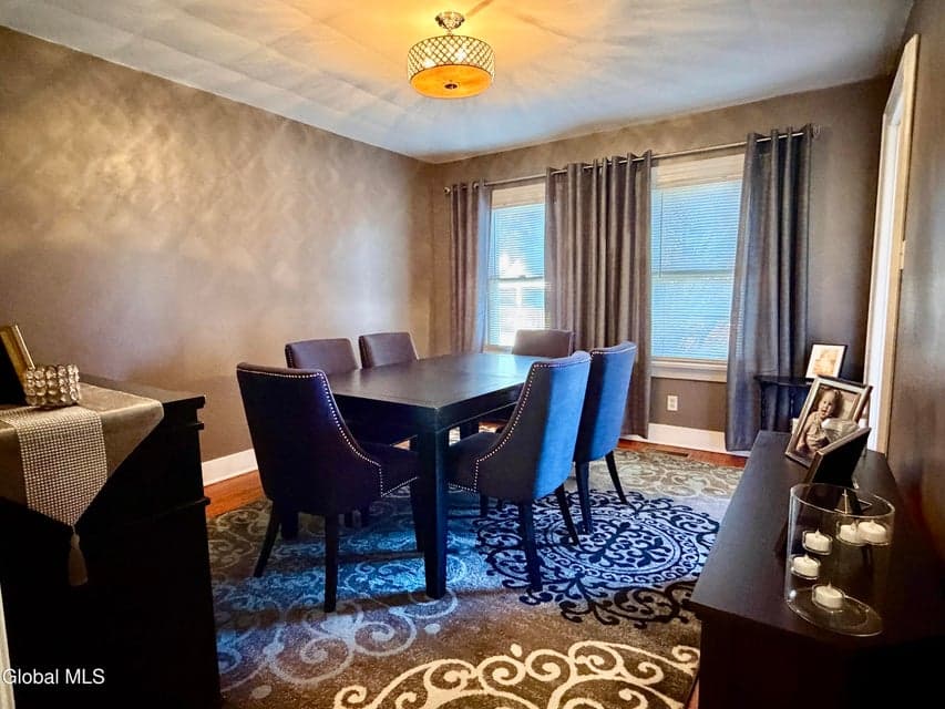 1501 Baker Avenue, photo 4