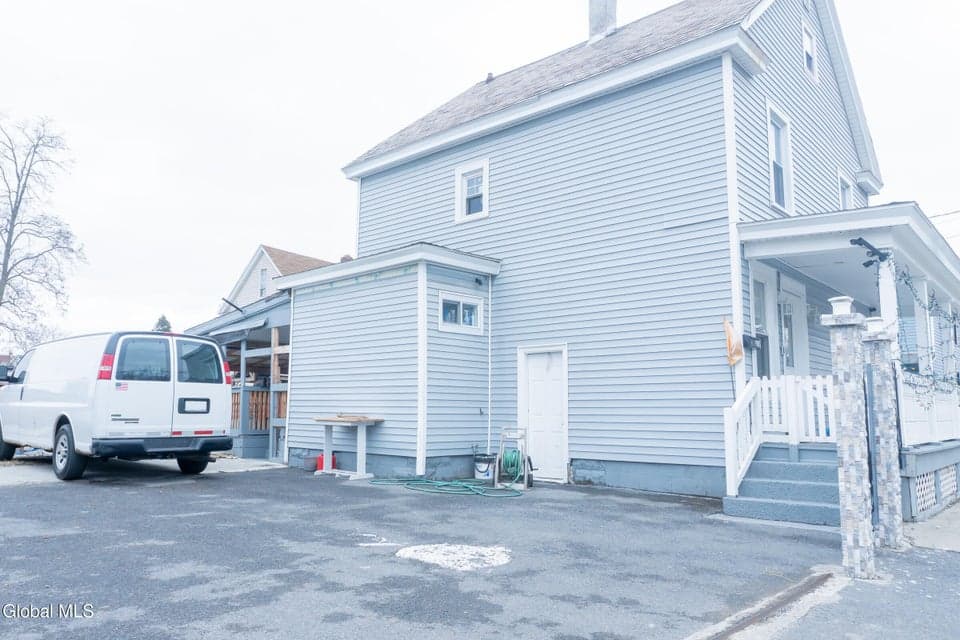 2 Bigelow Avenue, photo 4