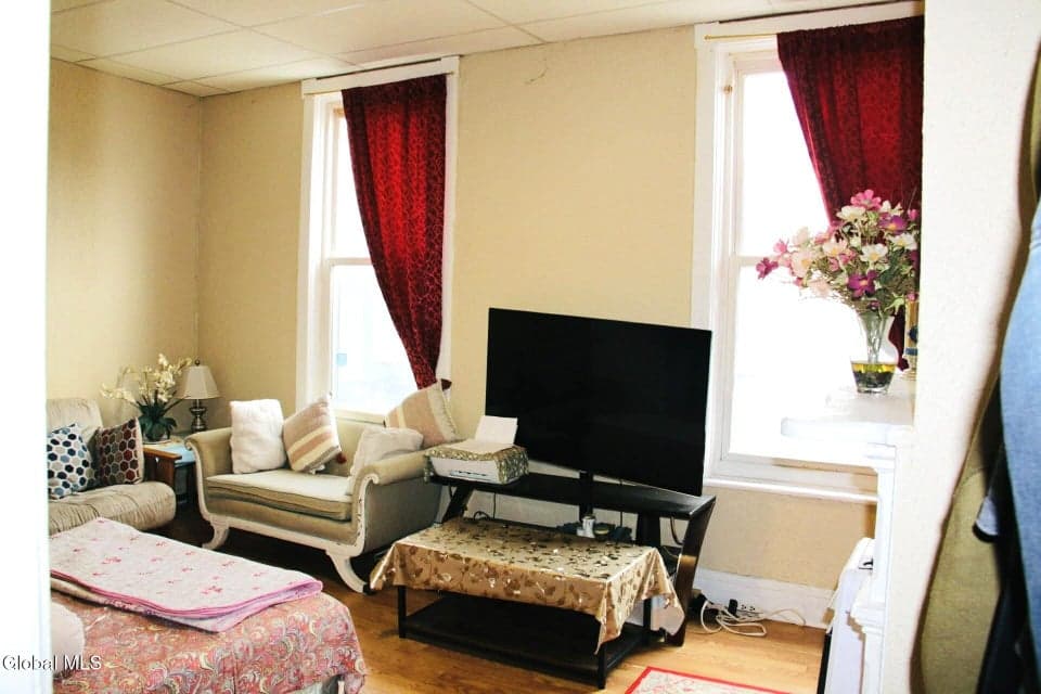 408 Elk Street, photo 2