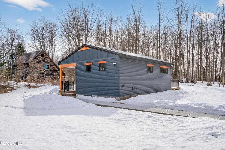 356 N Greenfield Road, Greenfield, NY, photo 3