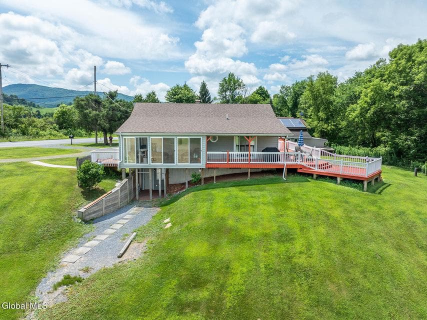 303 Petersburgh Junction Road, photo 2