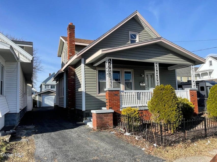 1328 Dewitt Street, photo 1