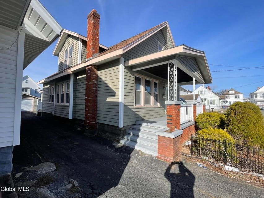 1328 Dewitt Street, photo 3