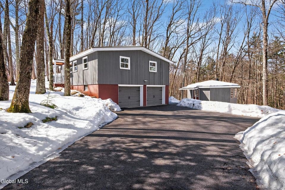 55 Country Colony Road, Queensbury, NY 12804, photo 3