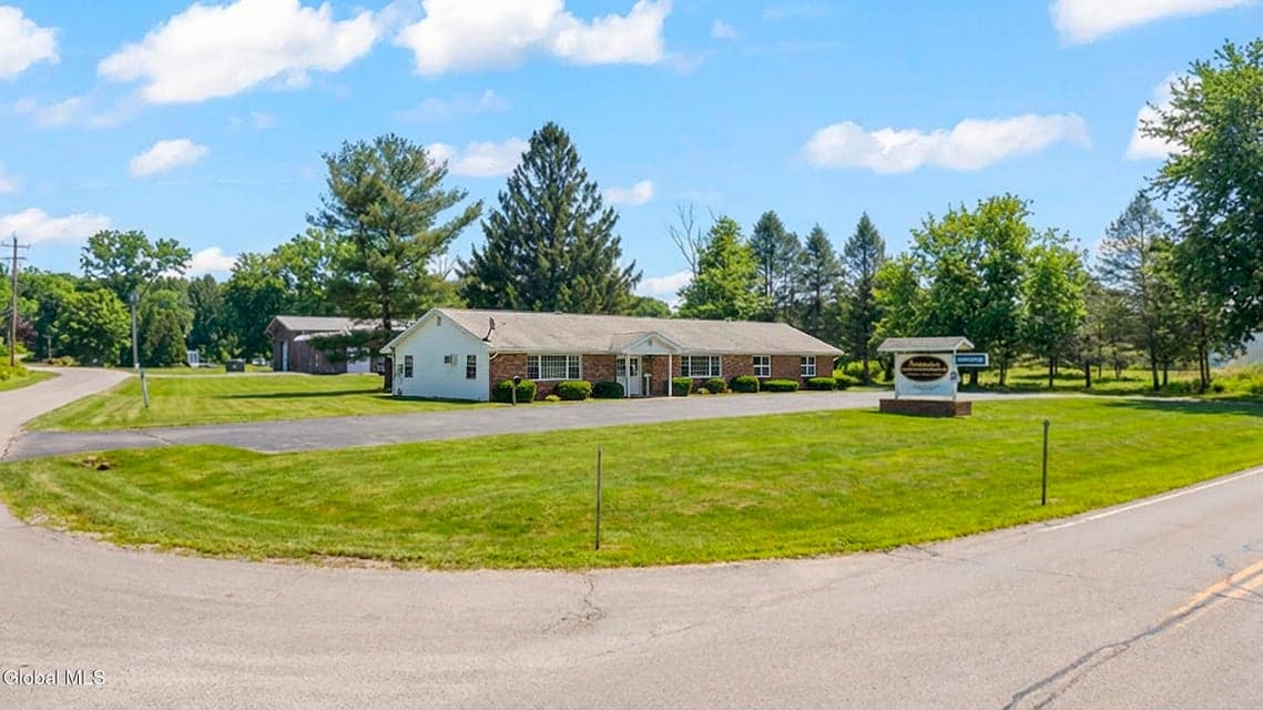 1870 New York 9H, Hudson, NY 12534