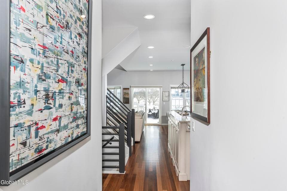 4 Beach Court, photo 4