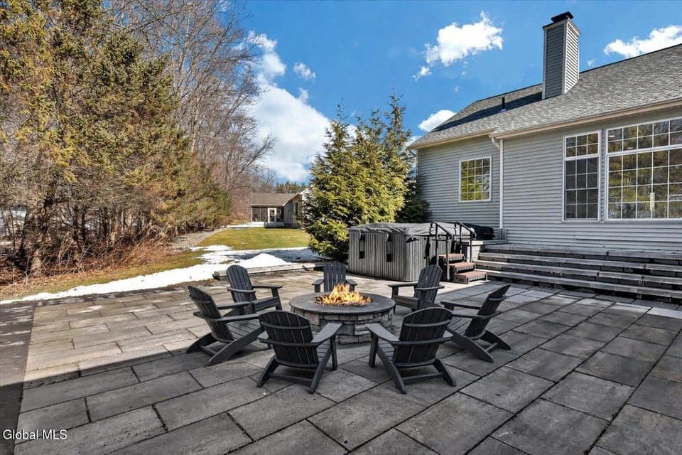 31 Summerfield Circle, Halfmoon, NY, photo 5