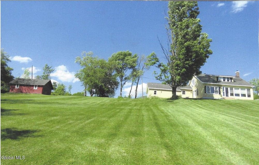 15 Loneoak Lane