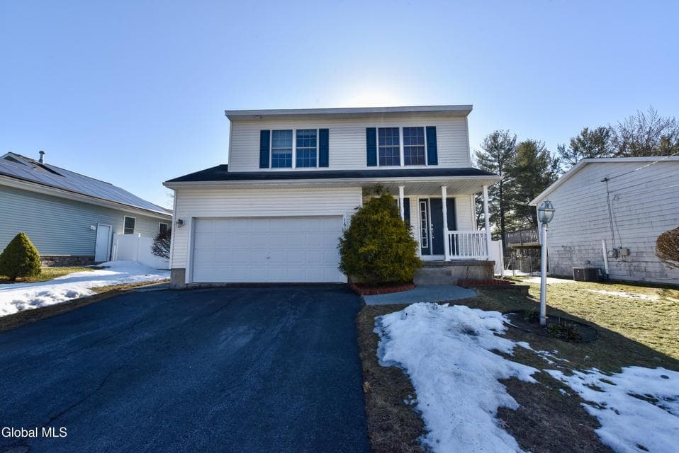 16 Red Oak Drive, photo 1
