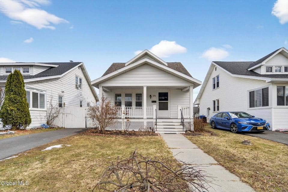 53 Fleetwood Avenue, photo 1
