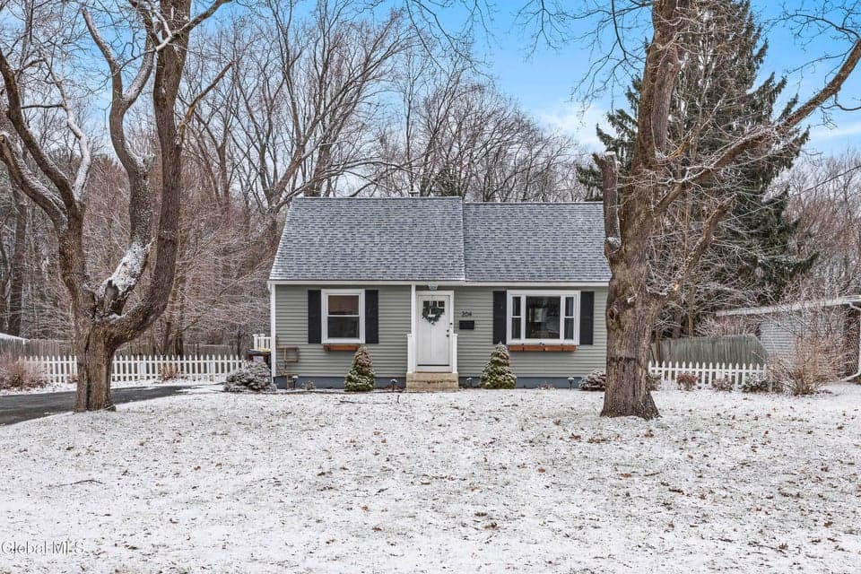 204 Heckeler Drive, Glenville, NY, photo 1