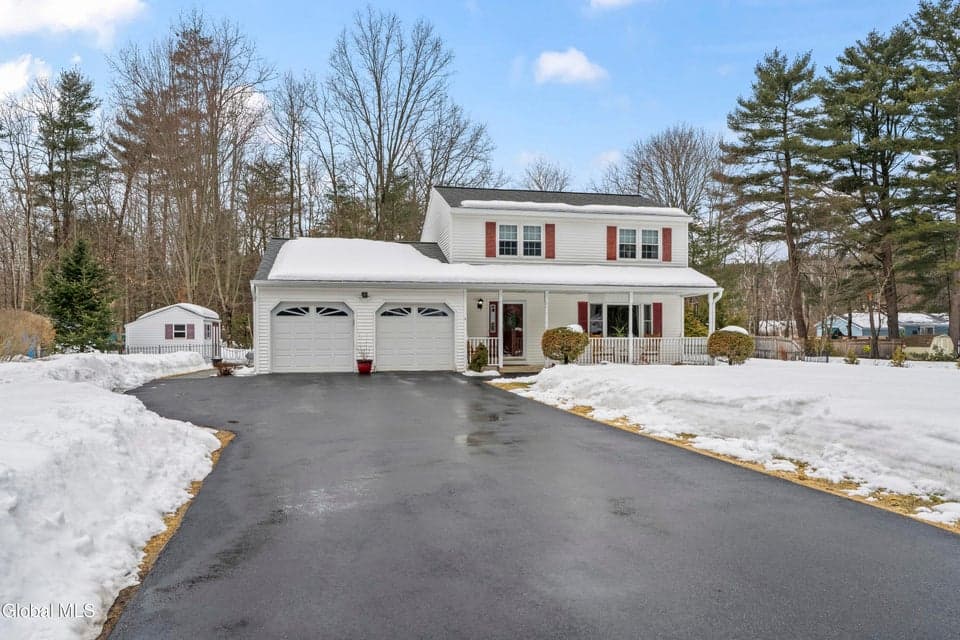 4 Queen Diana Lane, Queensbury, NY, photo 1