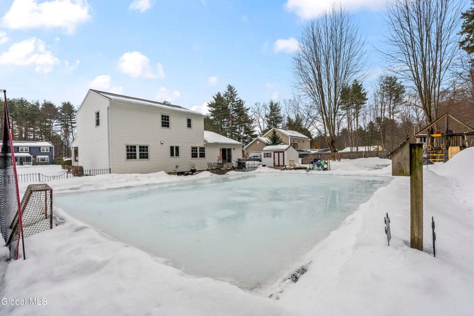 4 Queen Diana Lane, Queensbury, NY, photo 3