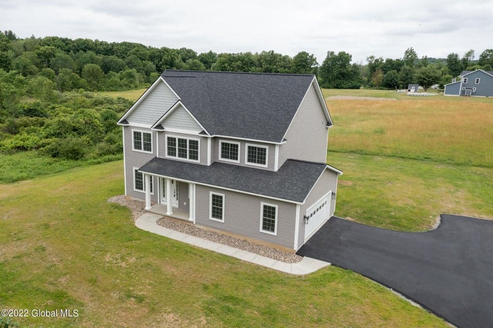 8 Creek Road, photo 1