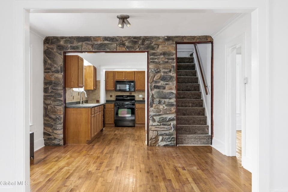 108 Jay Street, photo 5