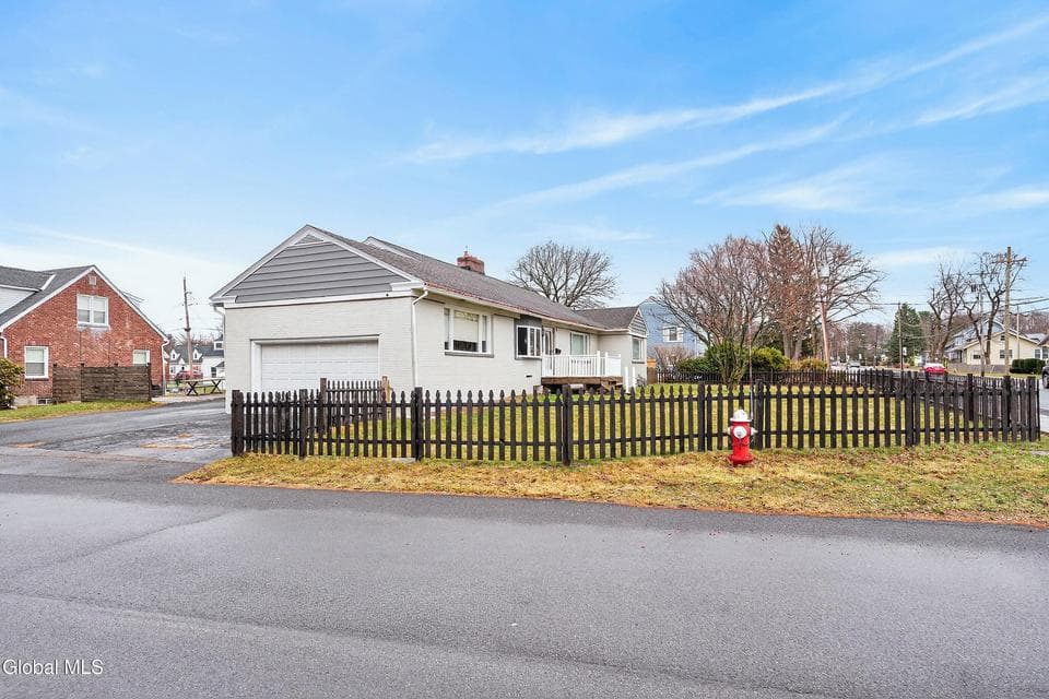 1301 Washington Avenue, photo 3