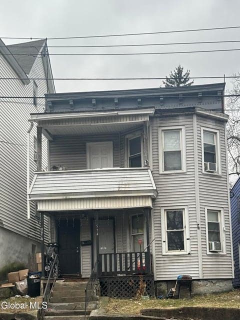 574 Crane Street, photo 2