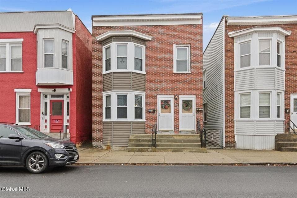 0.07 acres · Duplex, photo 1