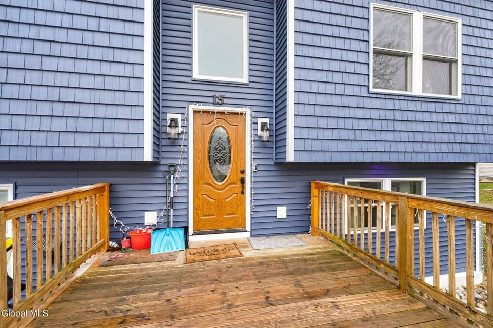 15 Castle Drive, photo 5