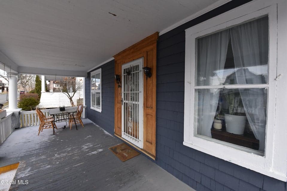 7 Grant Avenue, photo 5