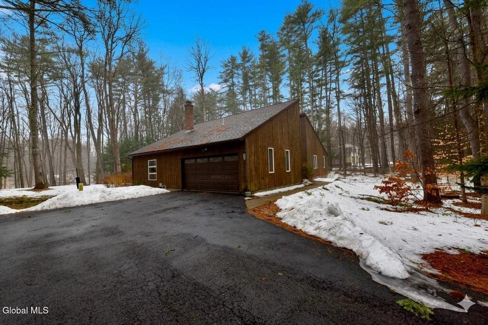 222 Middle Grove Road, photo 3