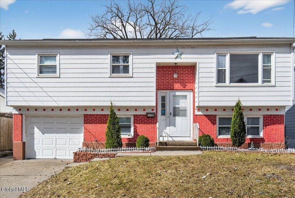 1750 Hamburg Street, Schenectady, NY, photo 2