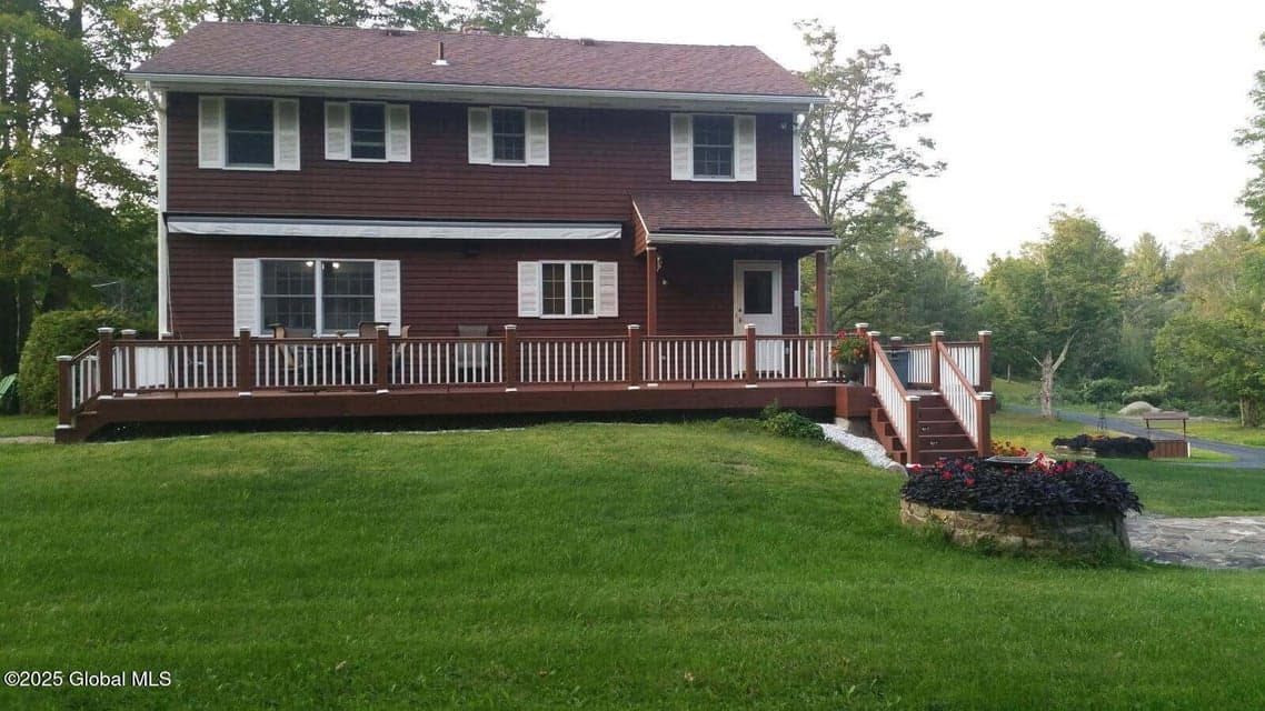 155 Andrews Road, photo 1