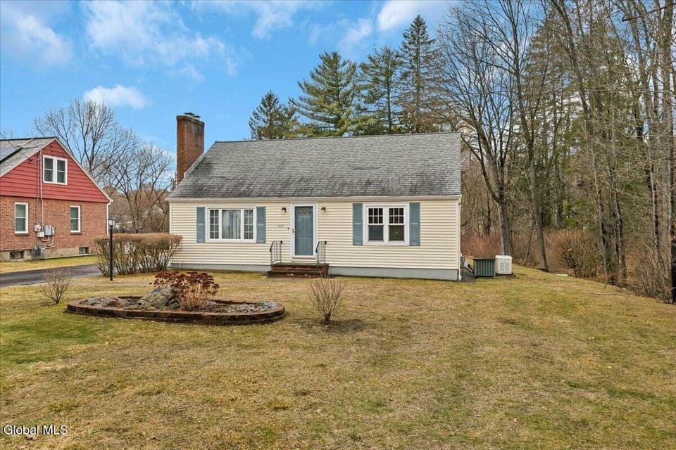 109 Goode Street, Ballston, NY 12027, photo 2