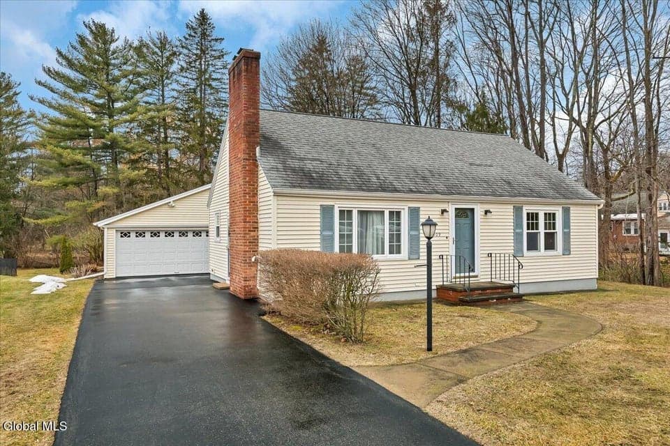 109 Goode Street, Ballston, NY 12027, photo 3