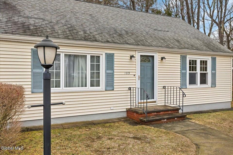 109 Goode Street, Ballston, NY 12027, photo 4