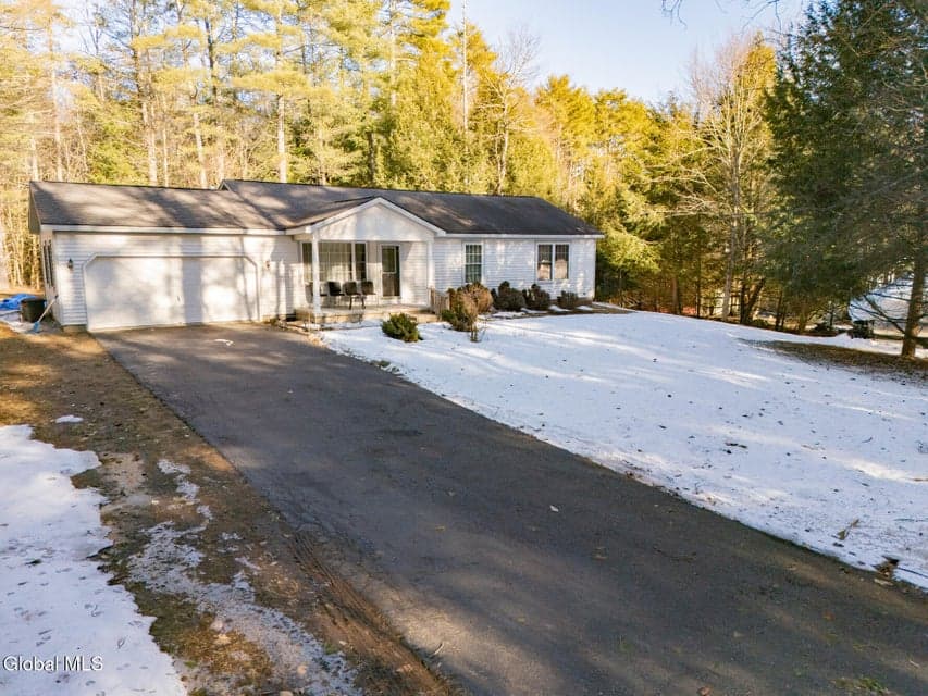 83 Fenway Drive, photo 2