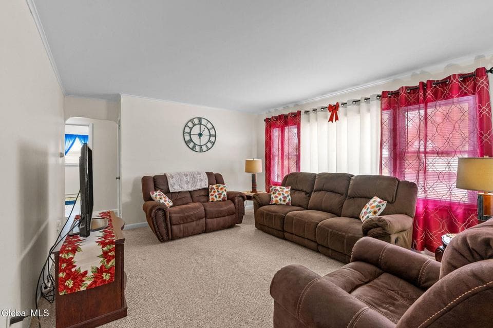 34 Woodlawn Avenue, photo 5